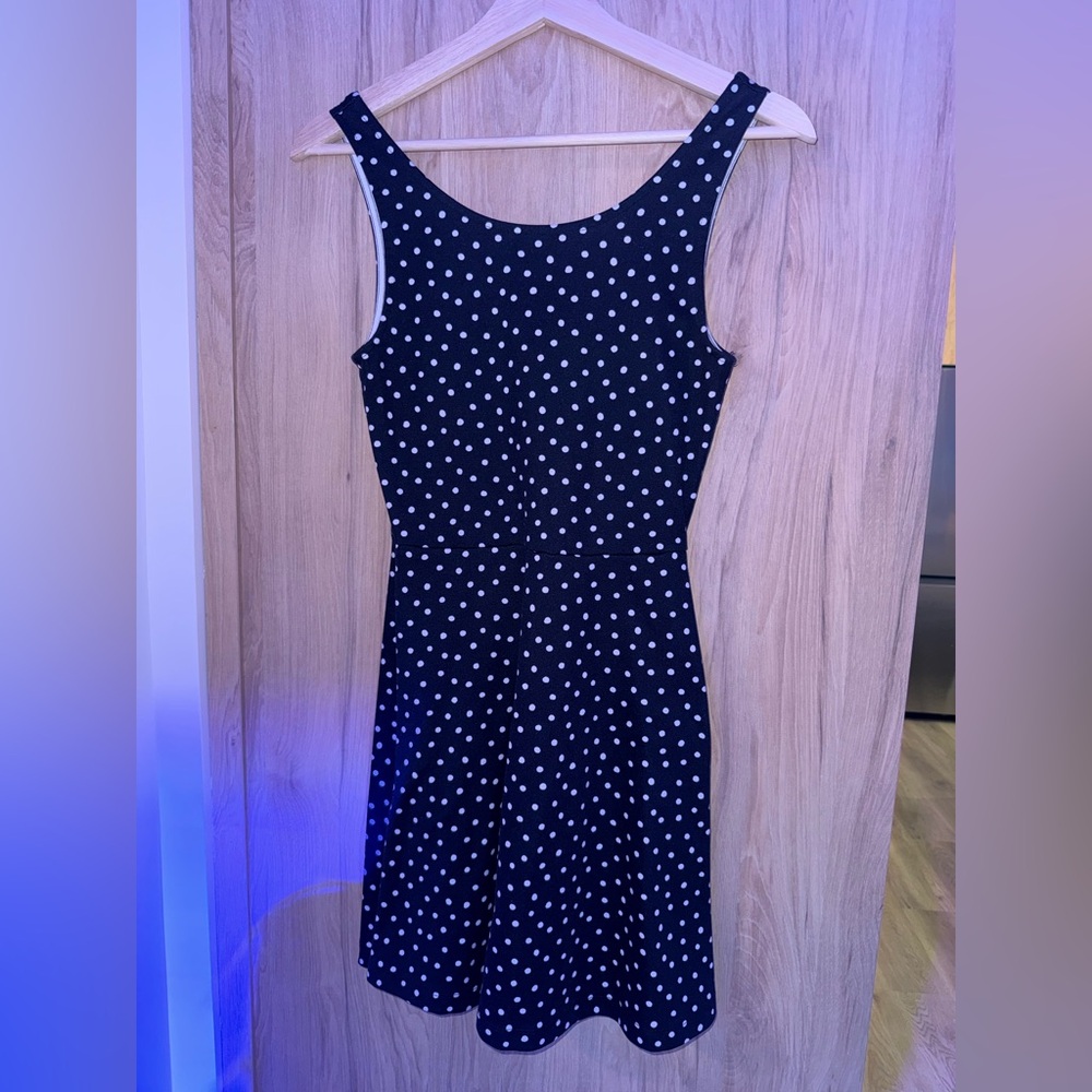 🔚 Divided Black and White Polka Dot Midi Dress